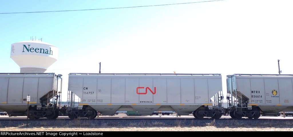 CN 114757